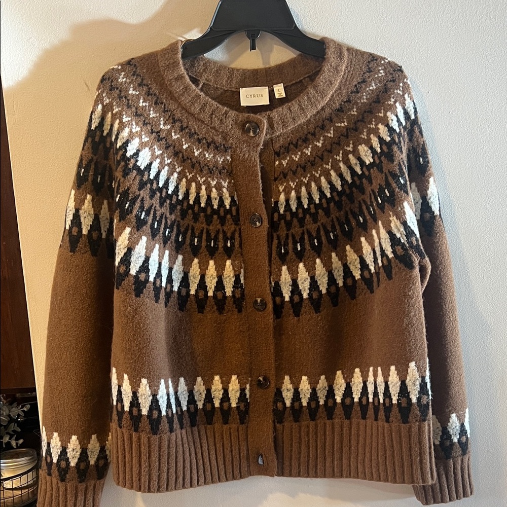 Cyrus NWOT Fairisle Multi-Patterned Brown Cardigan